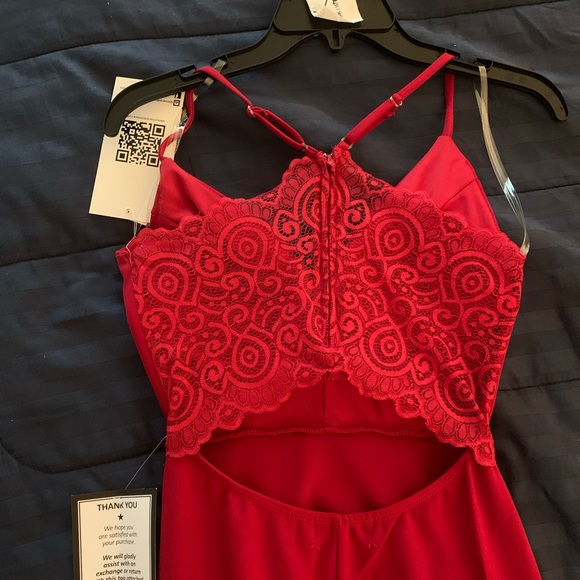 NWT Lace-Back Maxi Dress with Slit - Picture 5 of 5